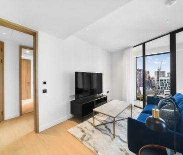 Nine Elms Lane River Park Tower SW8 - Photo 3