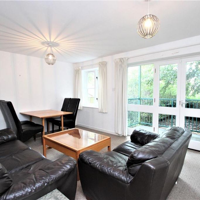 1 bedroom in a house share to rent - Photo 1