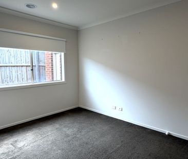 FOUR BEDROOM FAMILY HOME IN CORIYULE ESTATE - Photo 4