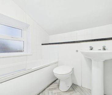 Duplex to rent on - Photo 3