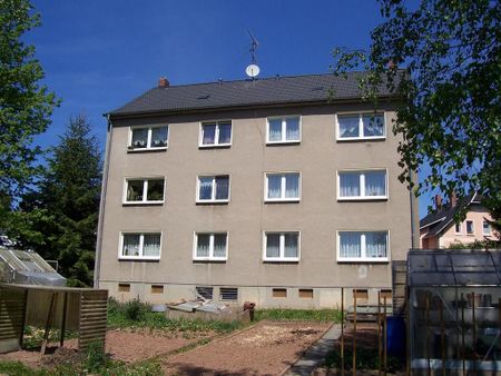 Ländlich gelegene 3-Raum-Wohnung mit Tageslichtbad - Foto 2