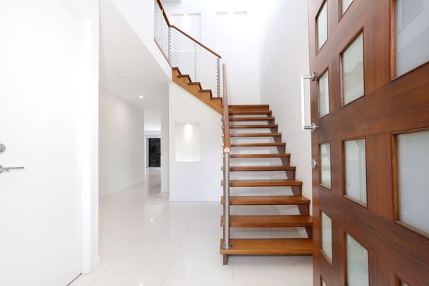 Low-Maintenance Family Home - Photo 1