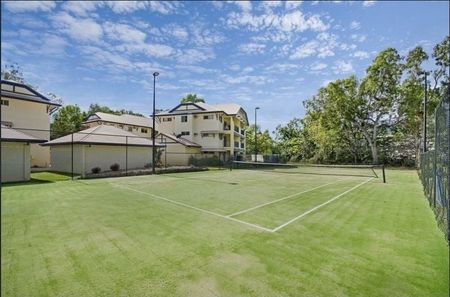 1/92 Regatta Crescent, Douglas - Photo 3