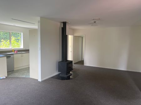 Family home in Hinds - Photo 2