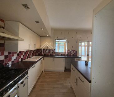 Price £1,000 pcm - Available Now - Unfurnished - Photo 2