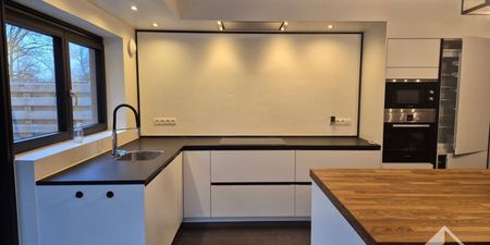 Eengezinswoning te huur in Brasschaat voor € 1.790 met 3 slaapkamers - Foto 4