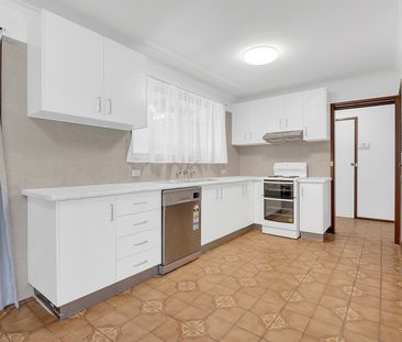 225 Dalton Road, Lalor VIC 3075 - Photo 6