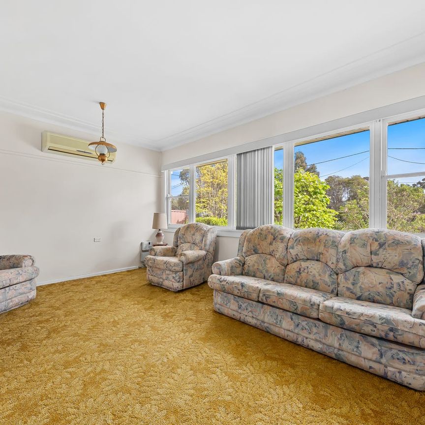 Quiet Cul-de-Sac Living Opposite St Bernadette's Primary - Photo 1