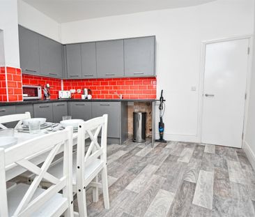 1 bed house share to rent in Ribblesdale Street, Burnley, BB10 - Photo 2