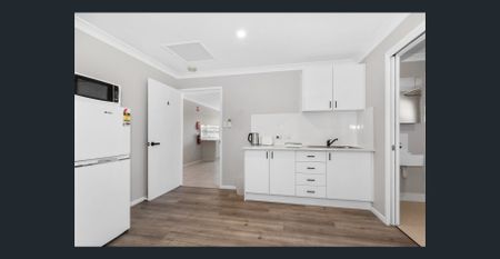 REFURBISHED STUDIO UNIT IN A MAGIC RUNCORN LOCATION - Photo 2