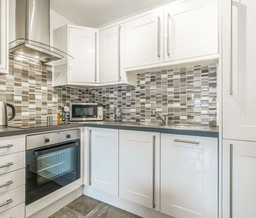 Custom Hall, Block 2, Lower Gardiner Street, Dublin 1, D01 Y820 - Photo 2