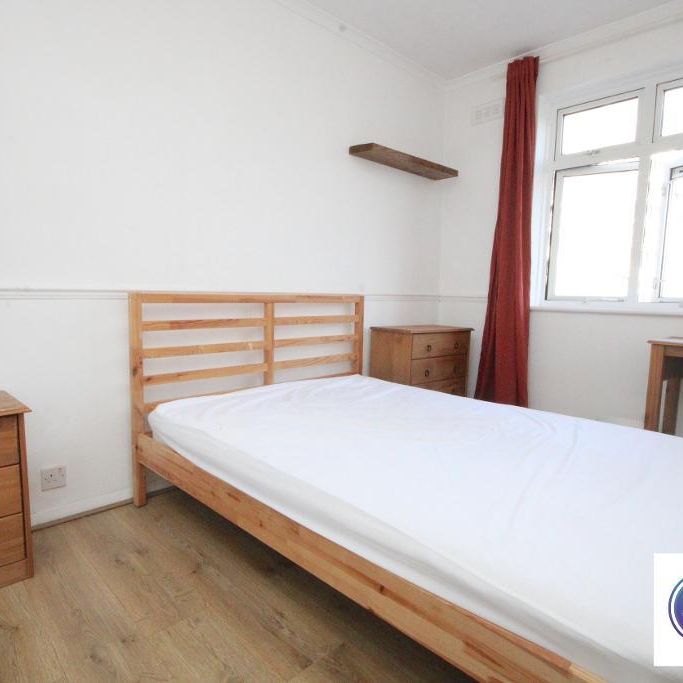 1 Bedroom Room in Flat Share To Rent - Photo 1