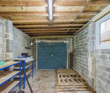 3 bedroom detached house to rent - Photo 2