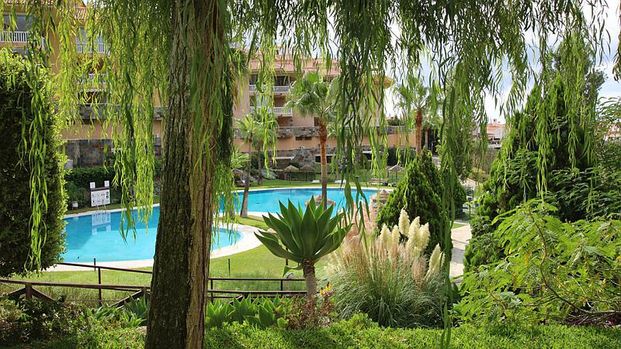 911462 - Apartment for rent El Higuerón, Benalmádena, Málaga, Spain - Photo 1