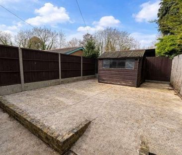 Station Road, Wraysbury, Staines-upon-thames, TW19 - Photo 5