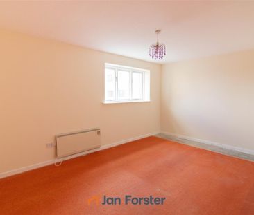 3 Bedroom Maisonette - Photo 5