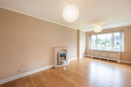 4 bedroom semi-detached house to rent - Photo 2