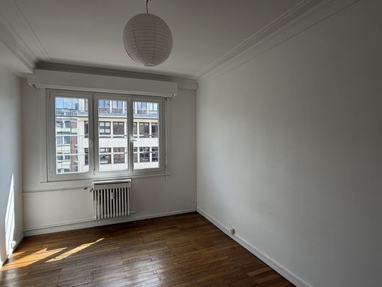 Location Appartement 3 pièces 73m² LILLE 59000 - Photo 1