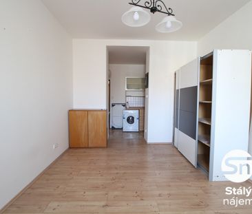 Pronájem bytu 1+kk 27 m² - Fotografie 1