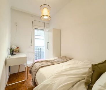 Carrer de Bertran, Barcelona, Catalonia 08023 - Photo 2