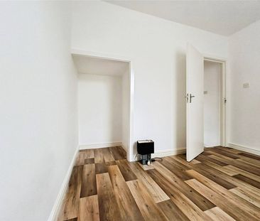 Myrtle Road, Hounslow, TW3 1QE - Photo 1