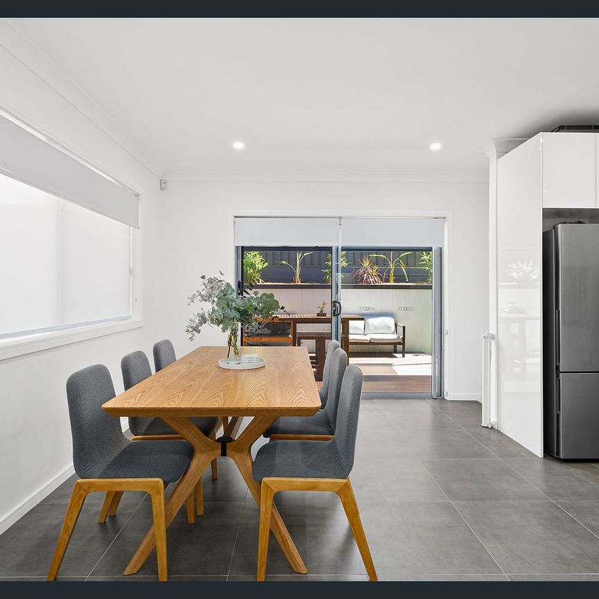 Modern Townhouse - Photo 1