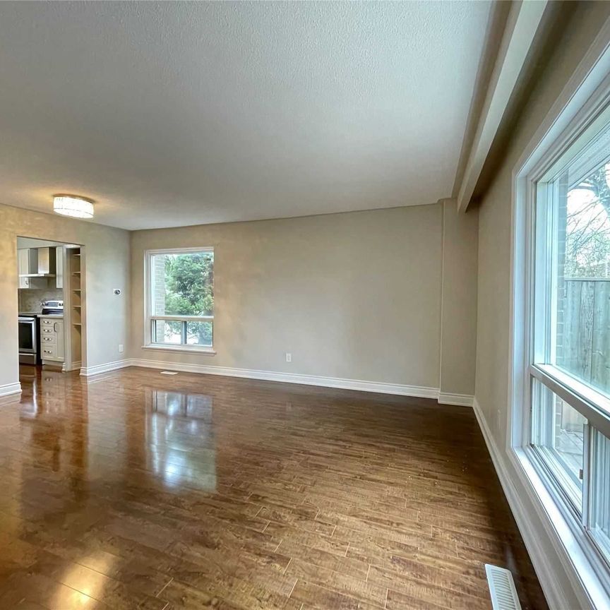 For Lease - 437 Silverstone Drive Unit# 1, Toronto, Ontario - Photo 1