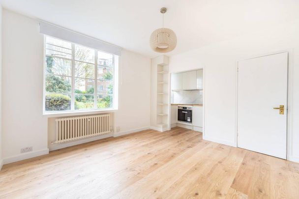 Studio to rent - Photo 1