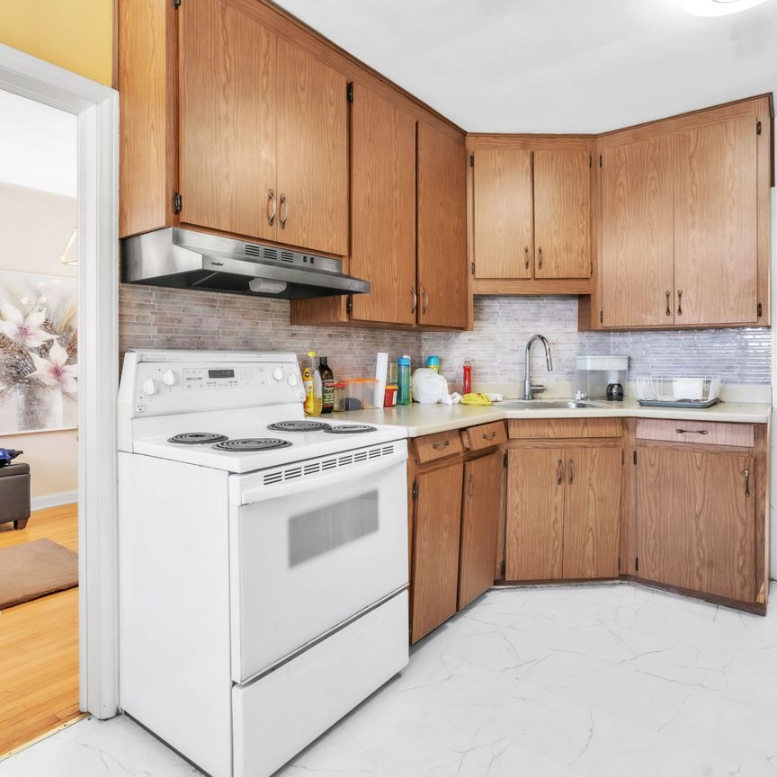 For Lease - 344 MCNAY Street, London East, Ontario - Photo 1