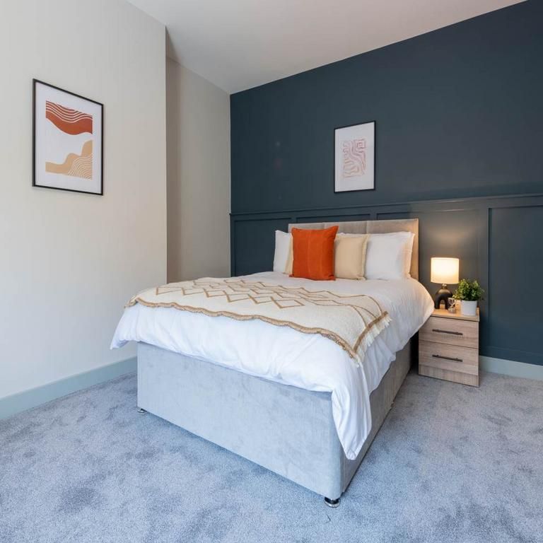 1 bedroom in a house share to rent - Photo 1