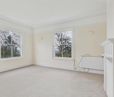 3 bedroom apartment to rent - Photo 2