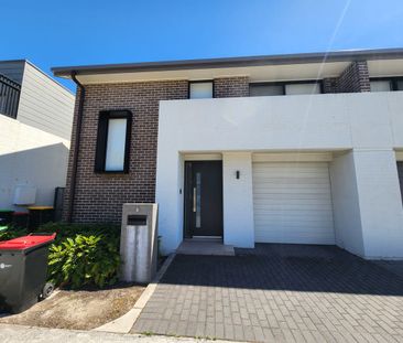 Modern 2-Bedroom Home in Fairwater, Blacktown - Photo 3
