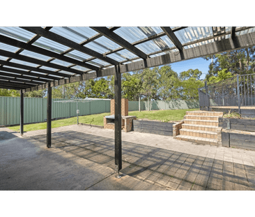 Room for Everyone: Multiple Living Areas + Pool + Big Yard - Photo 6