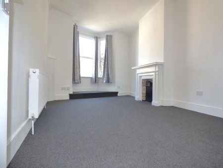 4 bedroom terraced house to rent - Photo 5
