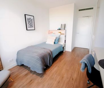 3 Bed Ensuite Apartment with Terrace - Photo 2