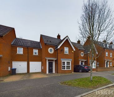 4 bedroom Link Detached - Langstone Ley - Photo 5