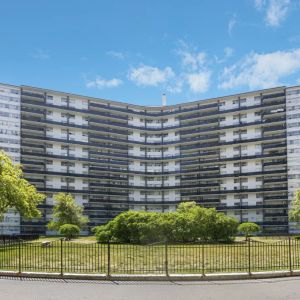 Champlain Towers - Photo 2