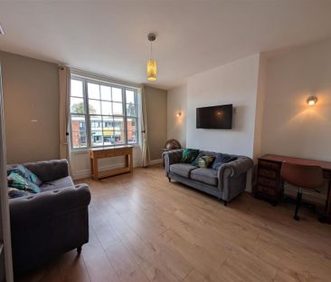 2 bedroom semi-detached house to rent - Photo 3