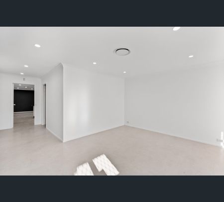 25 Chateau Terrace, Quakers Hill, NSW 2763 - Photo 2