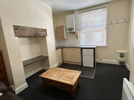 We are pleased to offer To Let this quiet, clean and comfortable ground floor one bedroom flat on Noster View in Beeston, LS11. AVAILABLE DECEMBER 2025 - Photo 2