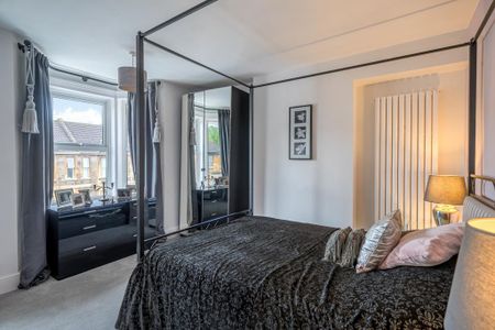3 bedroom terraced house to rent - Photo 5