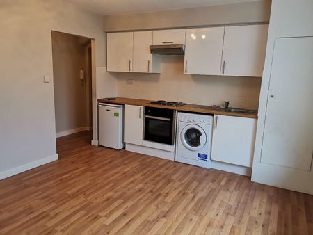 1 Bed Flat, Sydenham Road, CR0 - Photo 5