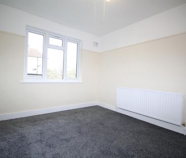 2 Bedroom Maisonette - Garden To Let - Photo 2