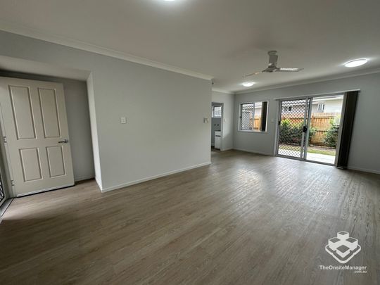 Spacious Modern Townhouse in Nigella Views, Dakabin - Photo 1