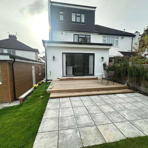 Lovatt Close, Edgware, HA8 - Photo 1