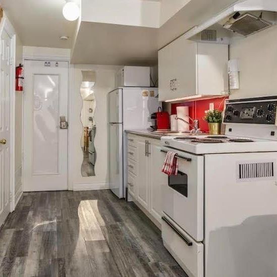 For Lease - 148 Major Lower APT Street Unit# Lower, Toronto, Ontario - Photo 1