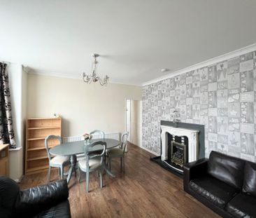 4 bedroom property to rent Ladysmith Road, Grimsby, Lincolnshire, DN32 - Photo 4