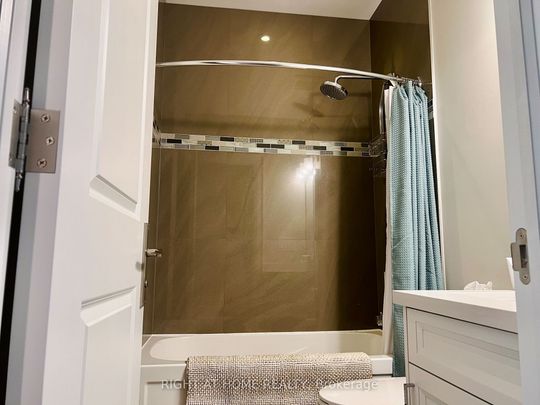 For Lease - 35 Glenborough Park Crescent Unit# 2, Toronto, Ontario - Photo 1