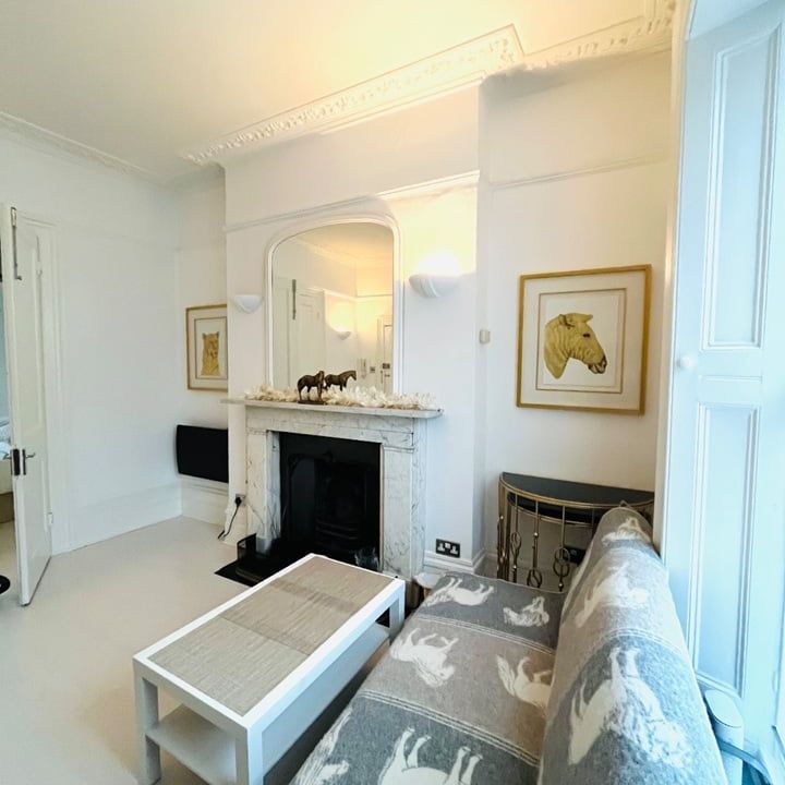 1 Bed Flat, Kings Road, SW10 - Photo 1