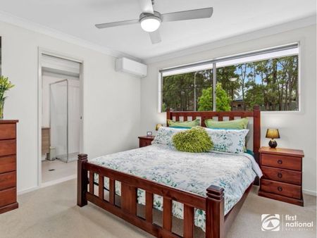 Your family oasis awaits - Photo 4
